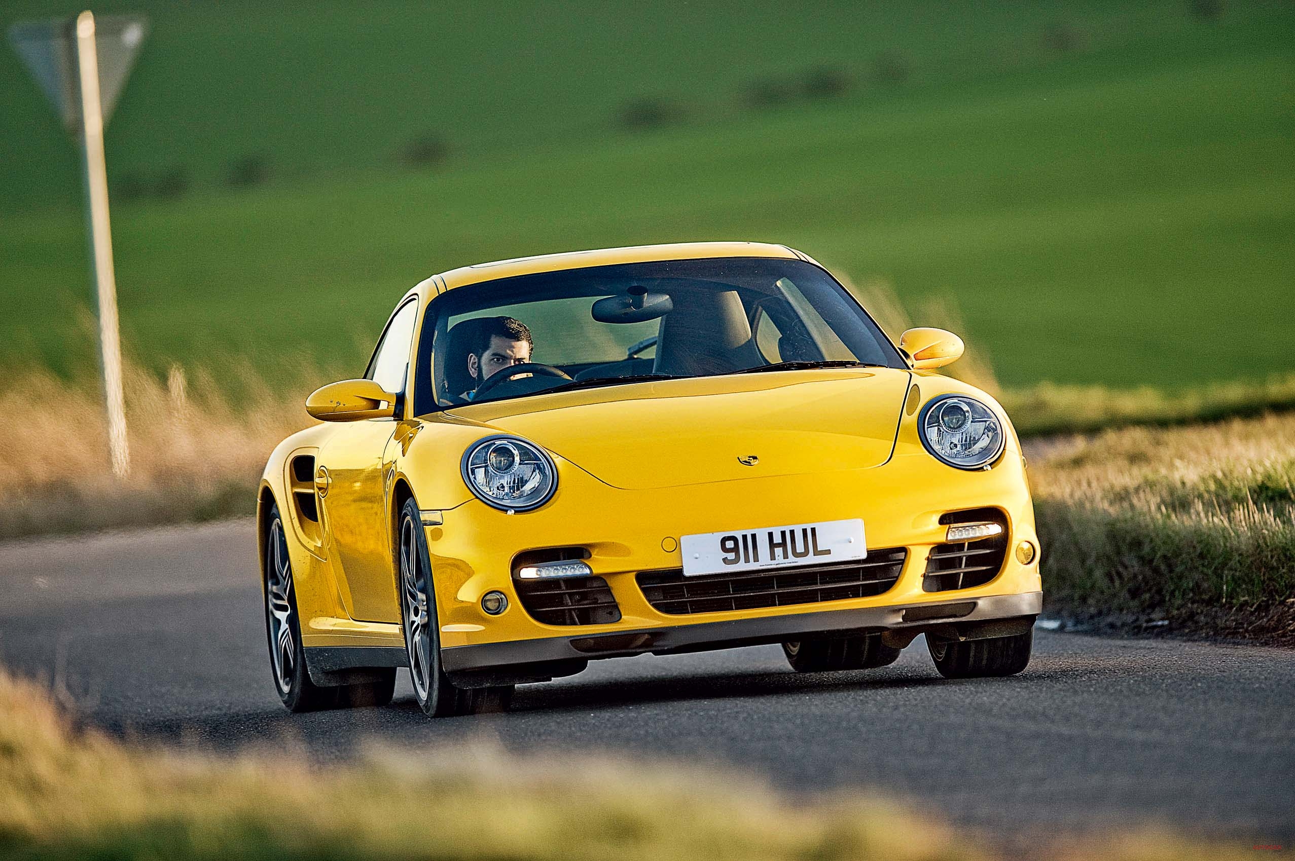 日産gt R ポルシェ911ターボ Autocar Japan