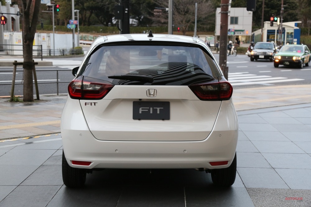 Honda fit e hev