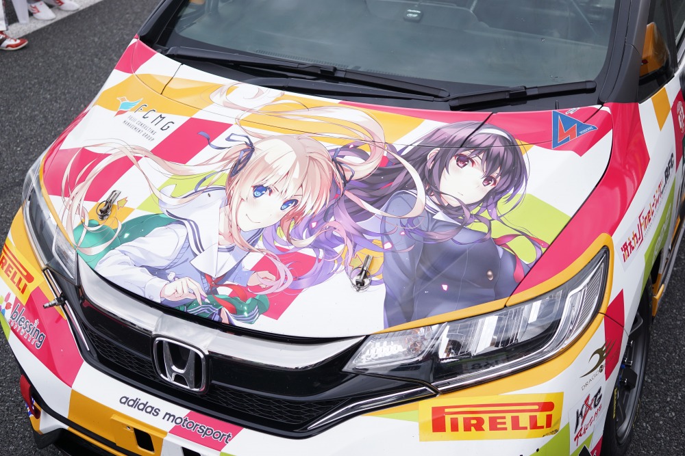 画像 写真 痛車の世界 クルマのボディにアニメや漫画 ゲームなどのキャラクター 著作権や版権は大丈夫 Autocar Japan