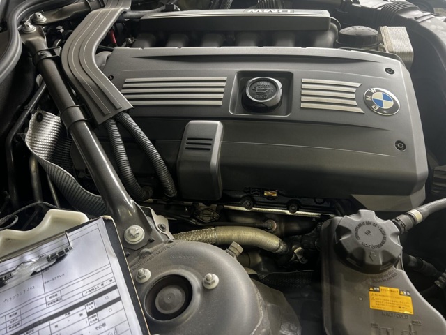 E89型BMW Z4 車検整備、オイル漏れ、コーティング施工など - AUTOCAR JAPAN