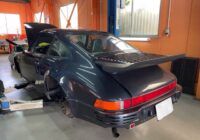 930型ポルシェ911カレラ3.2 車検整備、フロントブレーキローター交換