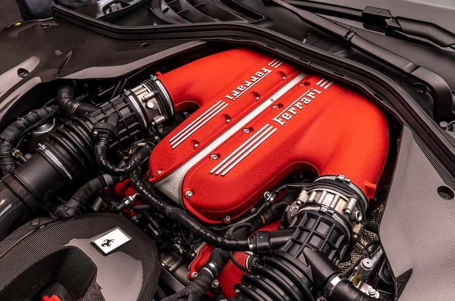 新型12チリンドリは自然吸気6.5L V12エンジンを採用している。
