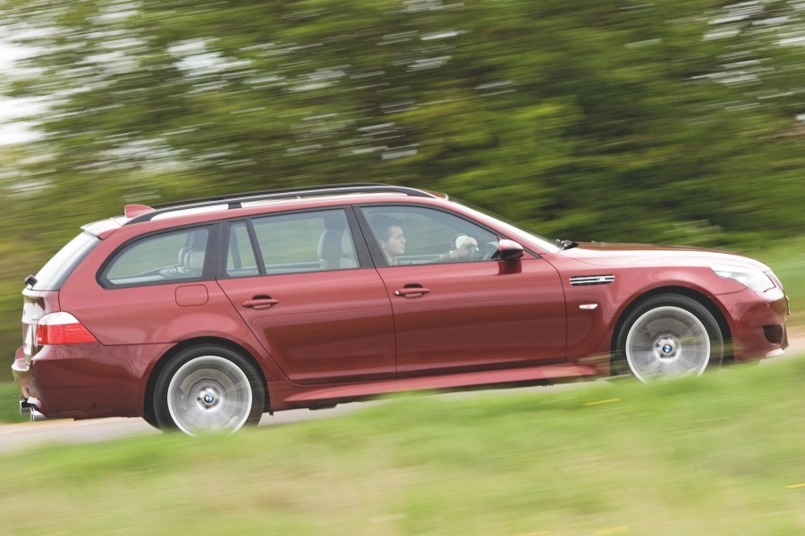 BMW M5 ツーリング（E61型／2007〜2010年／英国仕様）