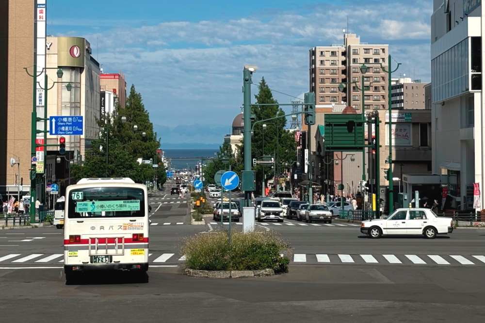 北海道小樽市の路線バスとタクシー。