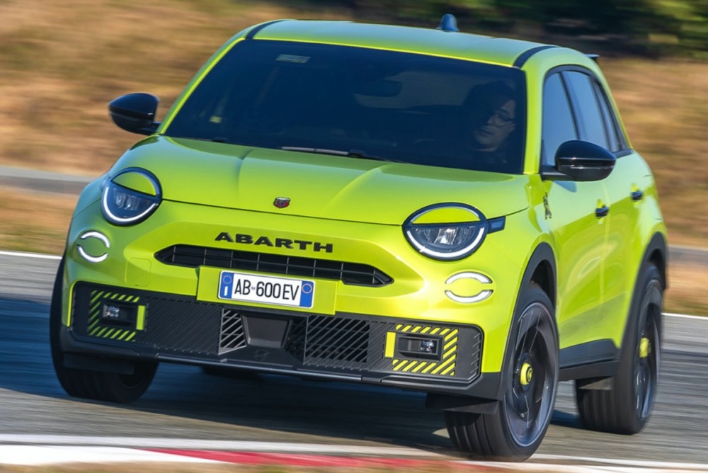 Abarth 600e: The Electrifying Scorpion Crosses Over!