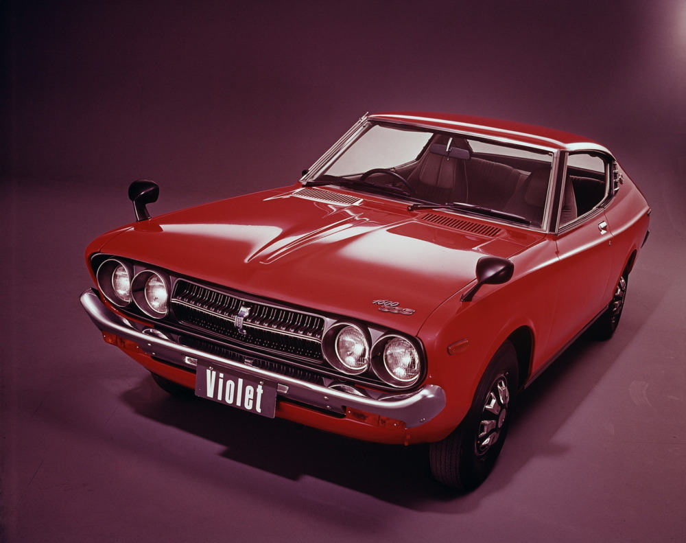 日産バイオレット　初代710型（1973～1977年）